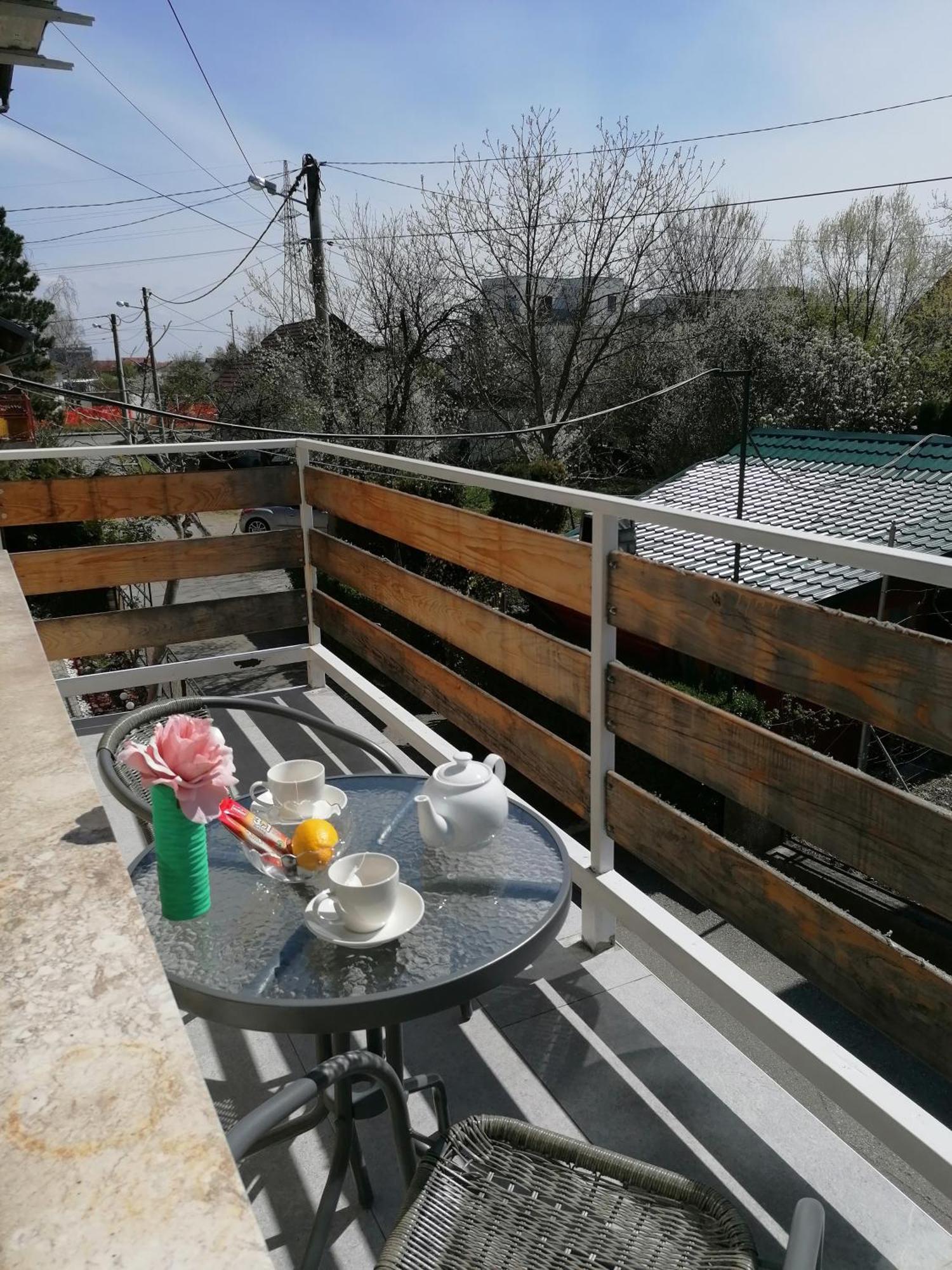 Cozy 1-Bdrm Apt In Dubec, Ideal For Work Or Study Sesvete Dış mekan fotoğraf